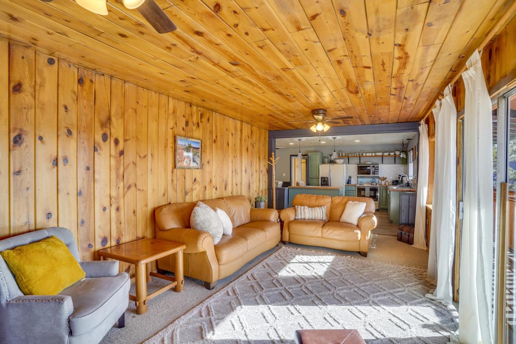 Pet-Friendly Duck Creek Village Retreat With Deck! Zewnętrze zdjęcie